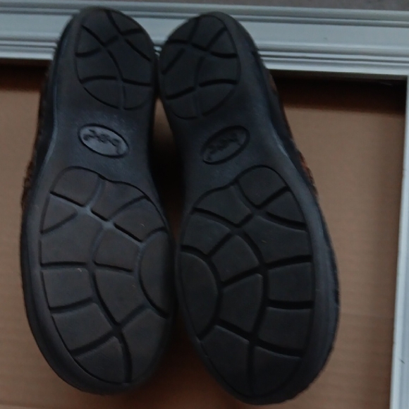 b.o.c. Tortoiseshell Pattern Mules - Picture 6 of 8